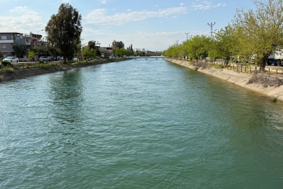 Adana’da sulama kanalına düşen çocuk son anda kurtarıldı!