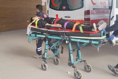 Bursa’da dönüş yapan cipe motosiklet çarptı: 2 kişi yaralandı!