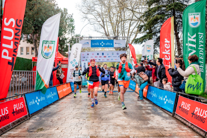 İznik Ultra Maratonu 15. kez start aldı! Bine yakın sporcu tarihi parkurda