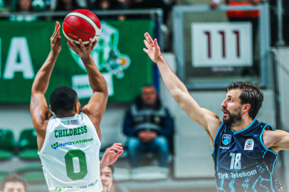 Bursaspor Basketbol evinde Türk Telekom’a direnemedi