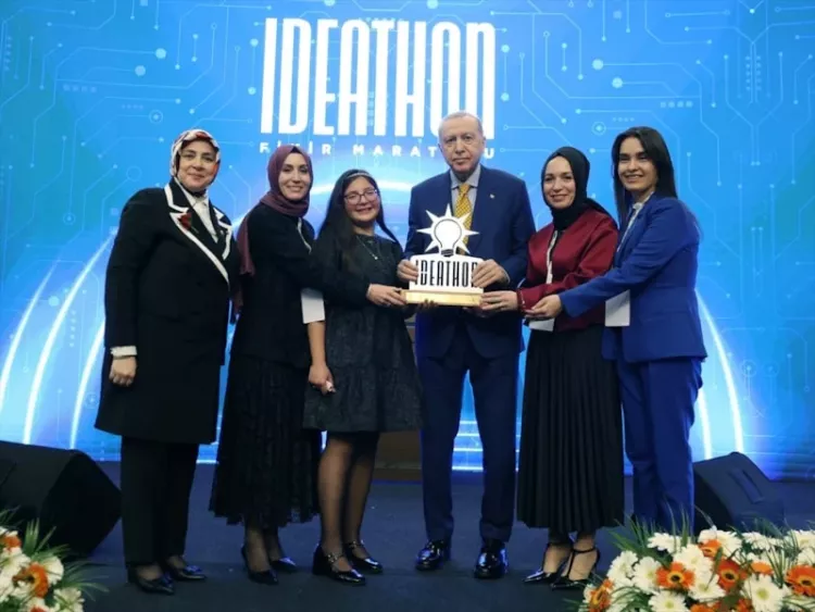 Erdoğan, Ideathon finalinde ödülleri takdim etti-Bursa Hayat-3
