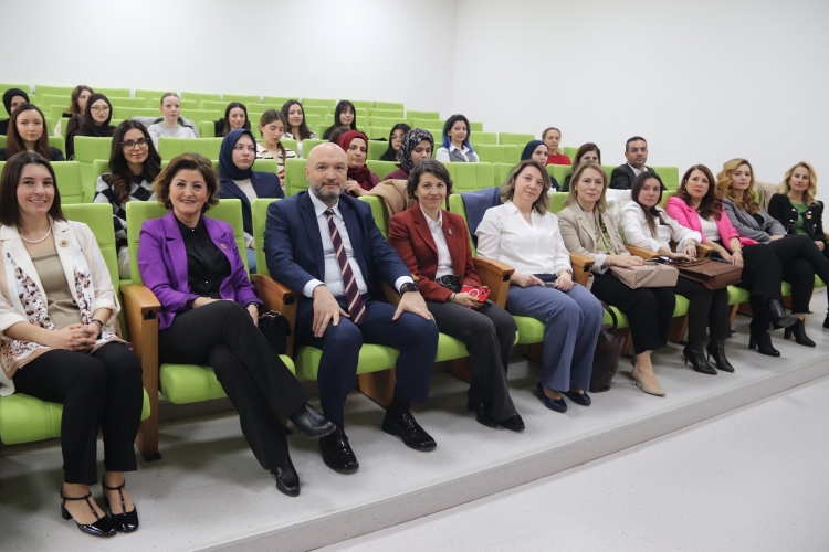 Bursa’da önemli iş birliği: Kadınlar için dijital devrim - Bursa Hayat Gazetesi-2