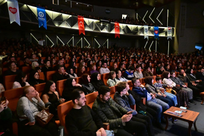 Yıldırımlılar Okan Çabalar ile stres attı: Gösteriye yoğun ilgi