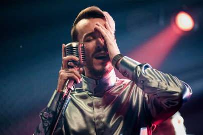 Cem Adrian hakkında kritik karar!