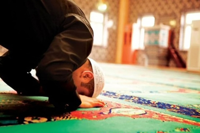 Bursa’da günün ilk ezanı saat kaçta? | 15 Nisan 2026 Çarşamba