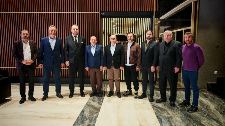 Özer Matlı’dan tekstil devleriyle kritik buluşma - Bursa Hayat Gazetesi-2