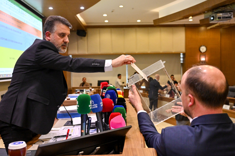 Bursa Büyükşehir Meclisi’nde yeni dönem! Görev dağılımı netleşti-Bursa Hayat-2