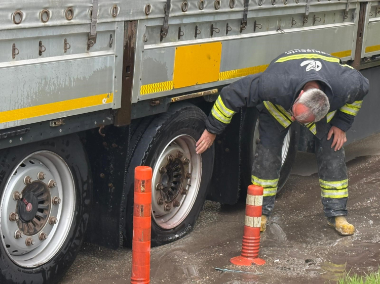 Bursa plakalı tır Eskişehir çevreyolunda korku yarattı!-Bursa Hayat-2