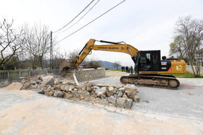 Osmangazi Belediyesi kent estetiği için kararlı: Bir kaçak yapı daha yıkıldı
