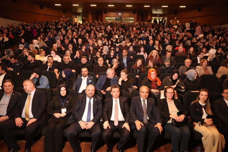 Osmangazi’de Rumeli esintili tiyatro gecesine yoğun ilgi - Bursa Hayat Gazetesi-6