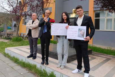 Bursa’da gençlerden öğretmenlere anlamlı sürpriz!