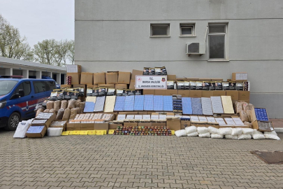 Bursa’da kaçakçılığa büyük darbe! Yüklü miktarda ürün ele geçirildi