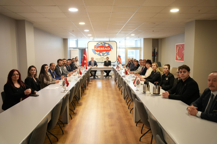 Ümit Özdağ Bursa’da yoğun temas trafiği - Bursa Hayat Gazetesi-3