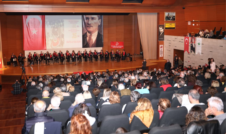 YKKED Aydınlanma Ödülü Prof. Dr. Bilsay Kuruç’a verildi - Bursa Hayat Gazetesi-4