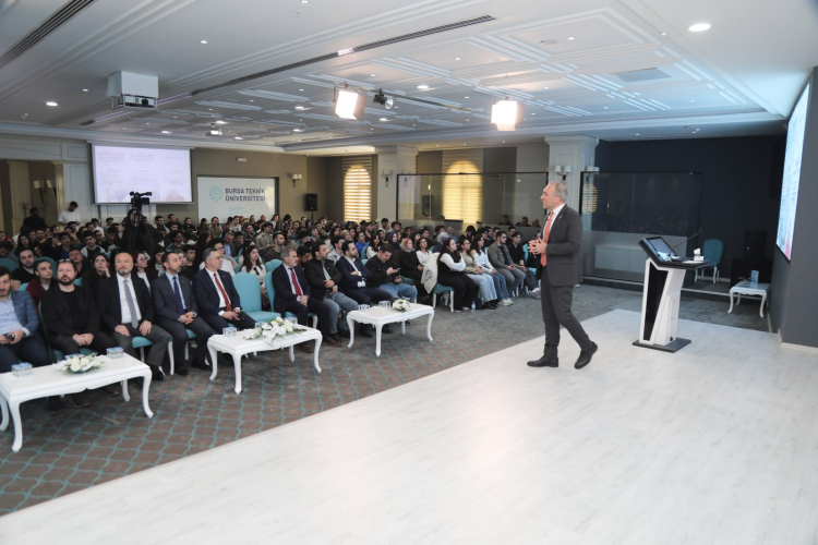 Türkiye’nin havacılık serüveni BTÜ’de anlatıldı!-Bursa Hayat-4