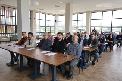 Bursa’da çiftçilere budama ve çilek yetiştiriciliği eğitimi