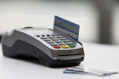 Kredi kartlarında yeni dönem ötelendi: Limit planı askıda!