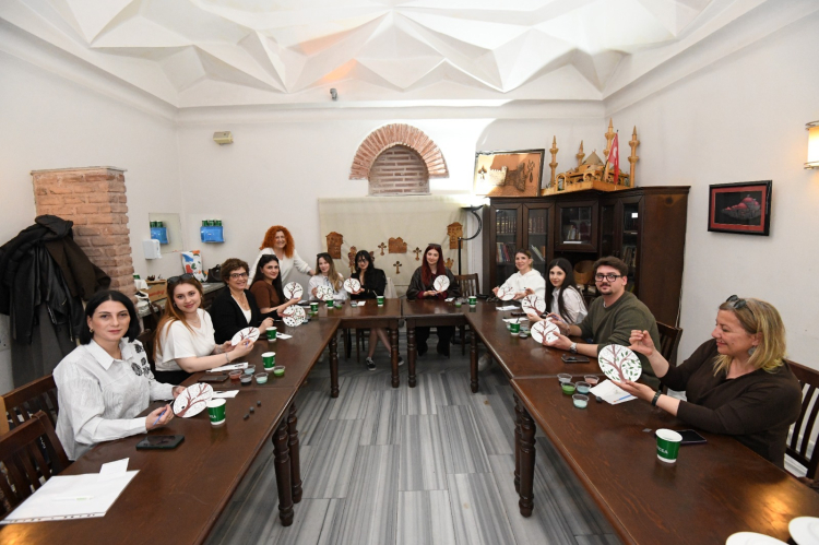 Yalova Üniversitesi öğrencileri Bursa’nın lezzet ve tarihini keşfetti-Bursa Hayat-3