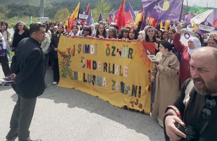 Gemlik’te eylem girişimlerine müdahale! İzin verilmedi-Bursa Hayat-3