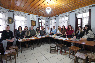 Yalova Üniversitesi öğrencileri Bursa’nın lezzet ve tarihini keşfetti