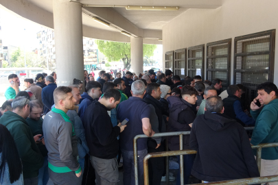 Bursaspor taraftarı kombine bilet için gişelere akın etti