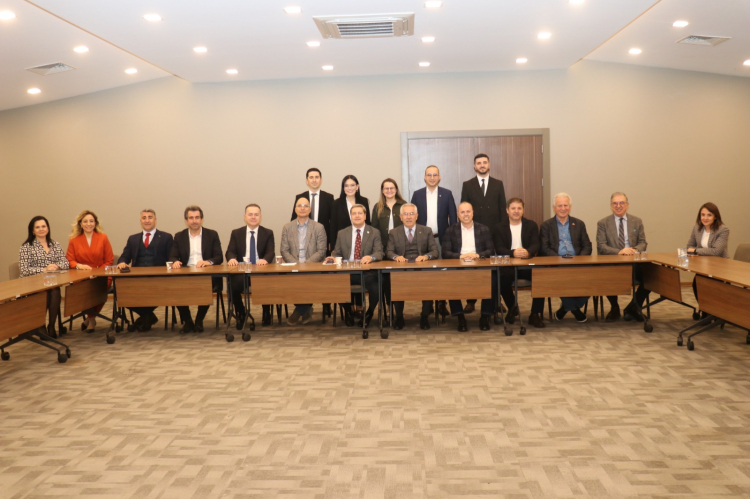 BALKANTÜRKSİAD Akademi’den kritik vergi semineri - Bursa Hayat Gazetesi-2