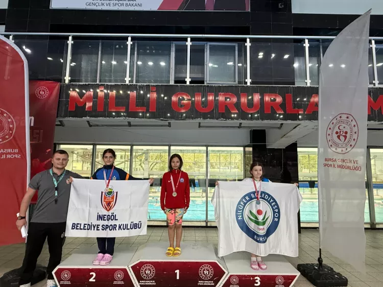 Bursa’da 23 Nisan yüzme yarışlarında İnegöl fırtınası - Bursa Hayat Gazetesi-3