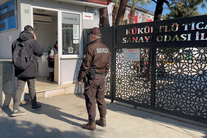 Öğrenci güvenliği için tam kadro sahada: Bursa'da 750 okulda kuş uçmuyor