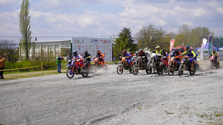 Süper Enduro 2026 sezonuna İznik'te start verildi - Bursa Hayat Gazetesi-2