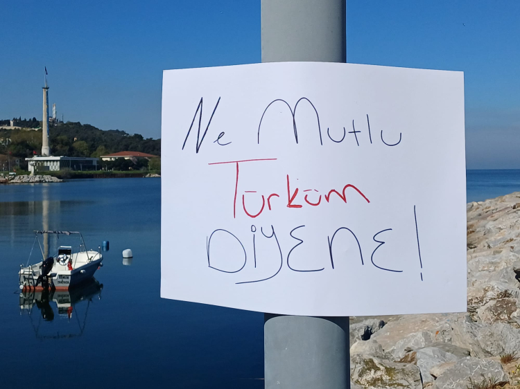 Gemlik’teki eylem sonrası dikkat çeken pankartlı tepki - Bursa Hayat Gazetesi-2