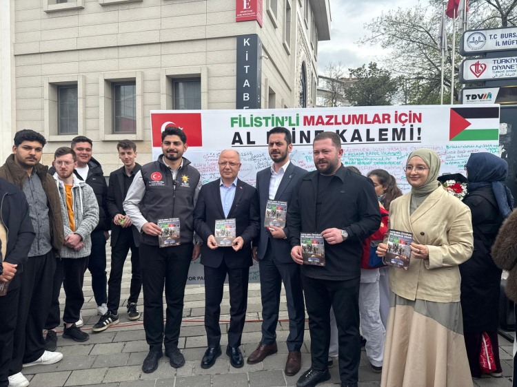 Osmangazi’de Filistin için anlamlı etkinlik! Vatandaşlar duygularını yazdı-Bursa Hayat-2