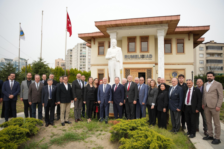 Ümit Özdağ’dan Bursa’da Balkan ve Rumeli derneklerine ziyaret - Bursa Hayat Gazetesi-4