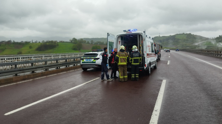 Yalova’da korkutan çarpışma: Kurtarma ekipleri seferber oldu!-Bursa Hayat-2