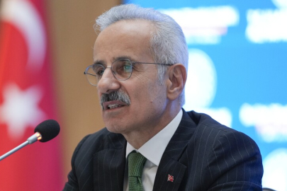 Bakan Uraloğlu: "Jet yakıtında ihracatçı konumdayız"