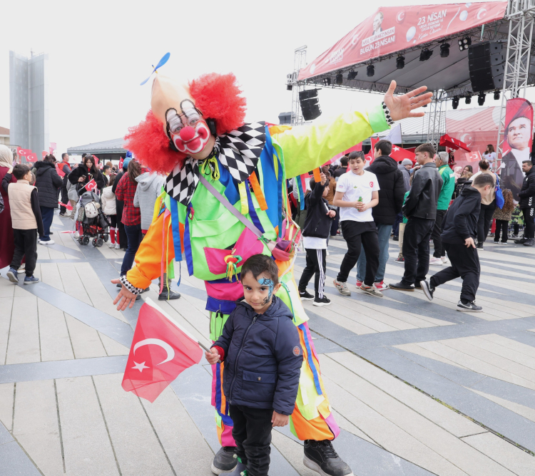 Osmangazi’de çocuklara 3 gün sürecek bayram şöleni!-Bursa Hayat-3
