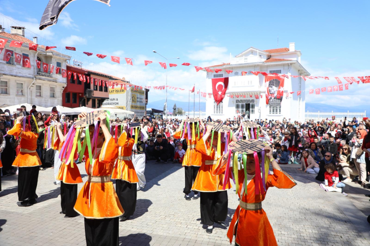 Mudanya’da 23 Nisan’da kültürlerin buluştuğu coşkulu program!-Bursa Hayat-3