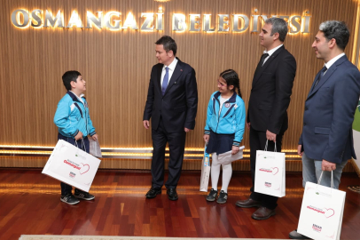 Başkan Erkan Aydın, koltuğunu devretti