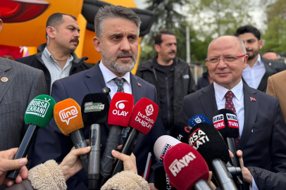 Bursa’da 23 Nisan korteji! Büyükşehir Belediyesi bayram coşkusunu sokağa taşıdı