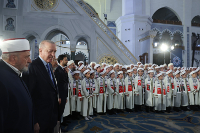 Cumhurbaşkanı Erdoğan, 333 hafızın icazet töreninde yer aldı