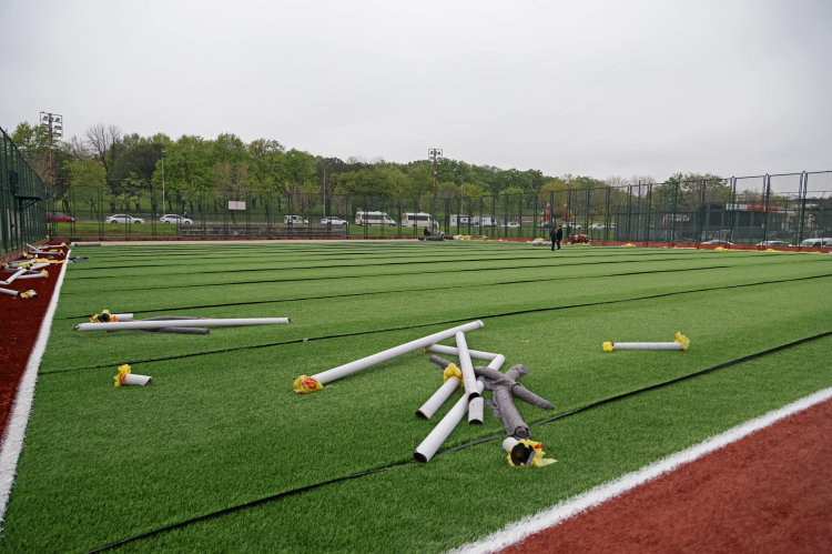 Bağlarbaşı’ndaki iki saha modern görünümüne kavuşuyor -Bursa Hayat-2