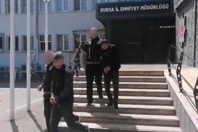 Bursa'da anahtarı üzerinde unutulan araç hırsızlara davetiye çıkardı!