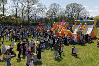 Bursa İnegöl’de çocuk şenliği renkli görüntülere sahne oldu