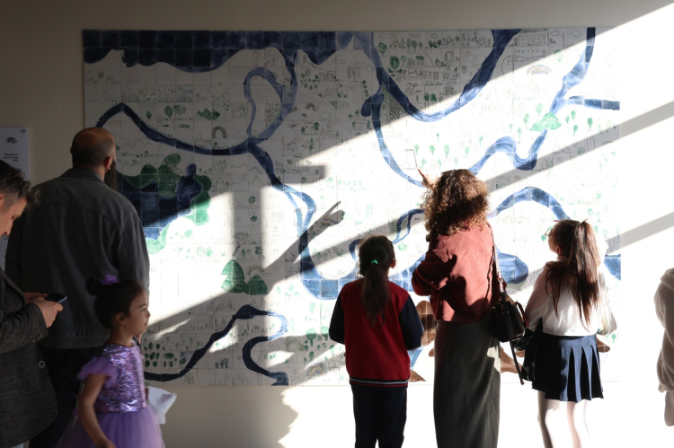 Bursa’da çocukların çizimleri seramik panoya dönüştü!-Bursa Hayat-3