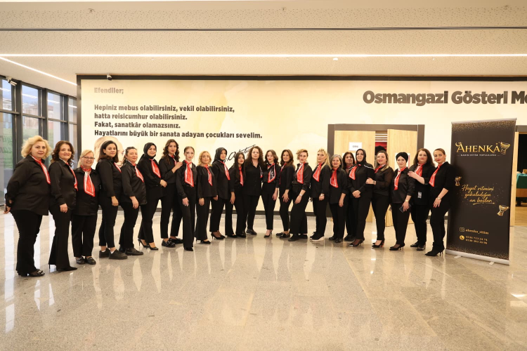 Kadınlardan ritim dolu gece: Osmangazi’de sahne onların oldu - Bursa Hayat - 5