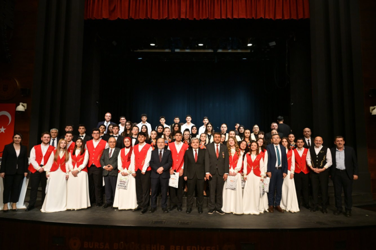 Bursa’da 15 Temmuz ruhu sahneye taşındı - Bursa Hayat Gazetesi-2