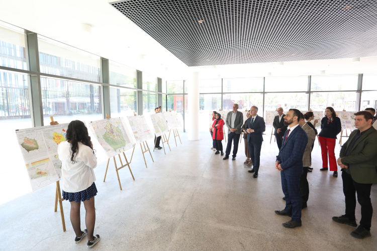 İnegöl’de geleceğin şehir vizyonuna ışık tutan projeler sergilendi - Bursa Hayat Gazetesi-2