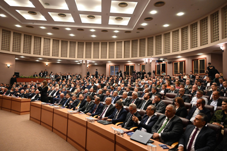 Ticaret Bakanı Ömer Bolat Bursa’da iş dünyasıyla buluştu - Bursa Hayat Gazetesi-4