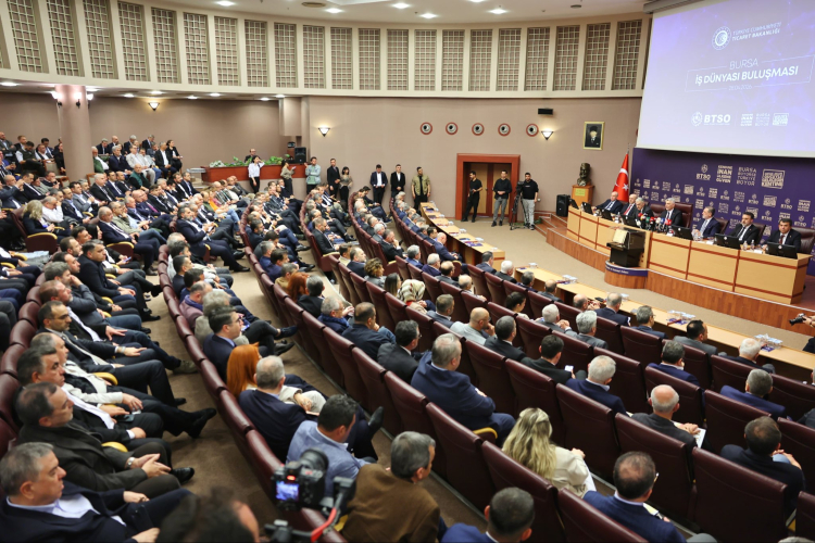 Ticaret Bakanı Ömer Bolat Bursa’da iş dünyasıyla buluştu - Bursa Hayat Gazetesi-3