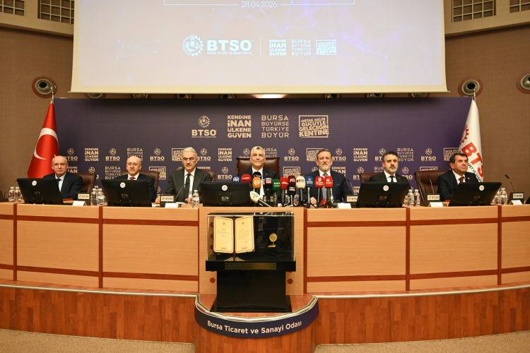 Ticaret Bakanı Ömer Bolat Bursa’da iş dünyasıyla buluştu - Bursa Hayat Gazetesi-2