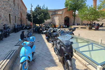 Bursa'da tarihe park ettiler! Tümülüs etrafında tepki çeken manzara